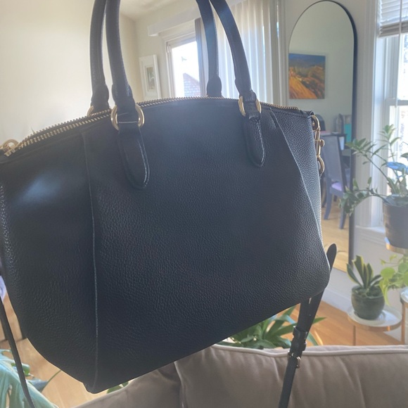 Coach black Saffiano Leather back with cold details - Picture 5 of 6